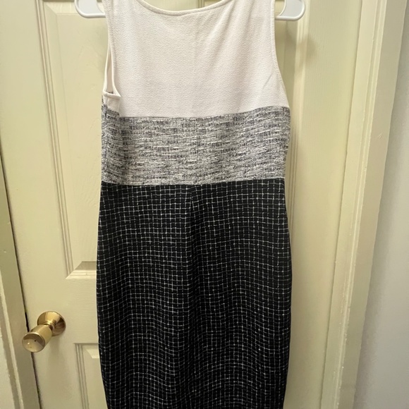 Kaileigh- Morton Knit Dress - Picture 3 of 3